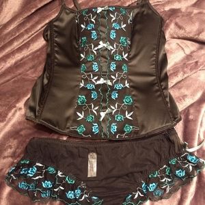 Delicates camisole/panty set